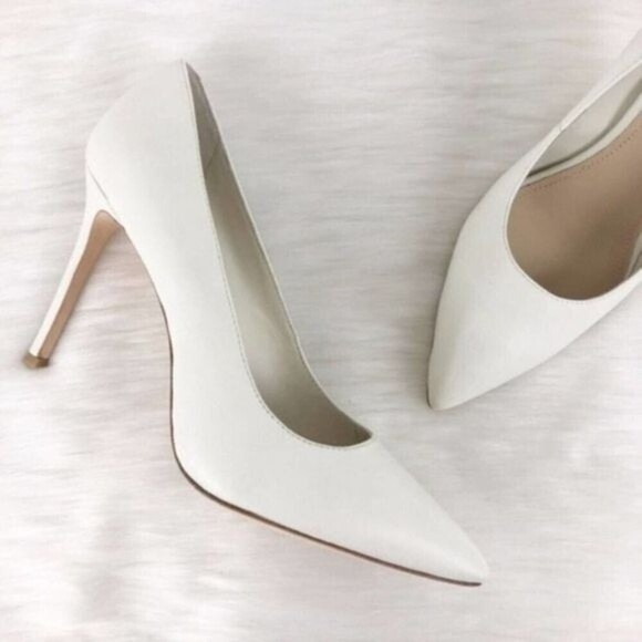 POUR LA VICTOIRE Celeste Pointed Toe Leather Pump - Picture 1 of 6